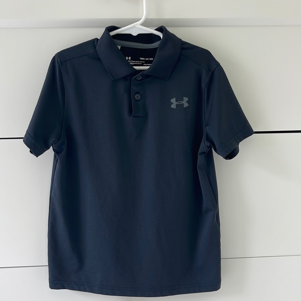 Under Armour Black polo shirt. Youth Small.